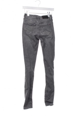 Damen Jeans Tommy Hilfiger, Größe S, Farbe Grau, Preis 17,99 €