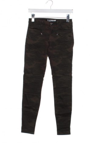 Damskie jeansy Zara, Rozmiar XS, Kolor Kolorowy, Cena 20,99 zł