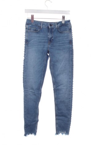 Damskie jeansy Zara, Rozmiar XS, Kolor Niebieski, Cena 20,99 zł