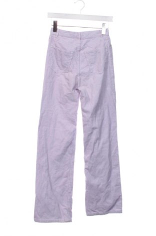 Дамски джинси Monki, Размер XXS, Цвят Лилав, Цена 5,62 €