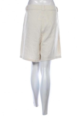 Damen Shorts Beloved, Größe L, Farbe Ecru, Preis 15,84 €
