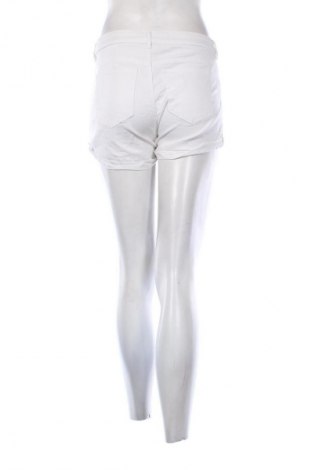 Damen Shorts H&M, Größe S, Farbe Weiß, Preis 7,99 €