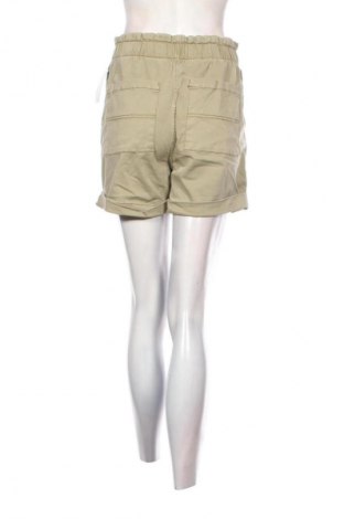 Дамски къс панталон H&M, Размер S, Цвят Зелен, Цена 6,13 €