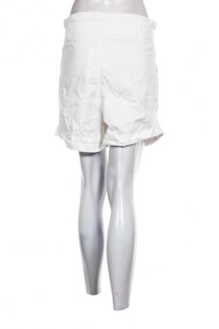 Damen Shorts H&M, Größe S, Farbe Weiß, Preis 7,99 €