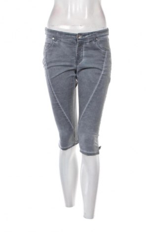 Pantaloni scurți de femei Montego, Mărime S, Culoare Gri, Preț 7,99 Lei