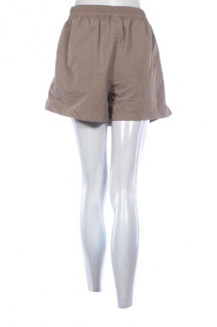 Damen Shorts Nike, Größe XL, Farbe Braun, Preis 15,99 €