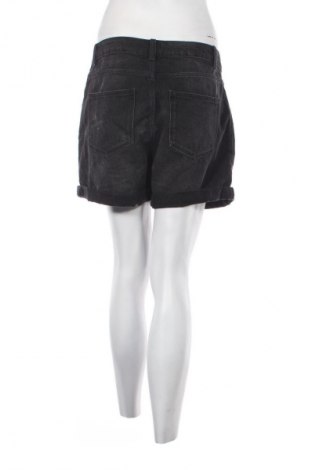 Damen Shorts Noisy May, Größe M, Farbe Schwarz, Preis 22,99 €