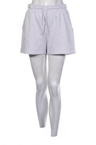 Damen Shorts ONLY Play, Größe S, Farbe Lila, Preis 8,99 €