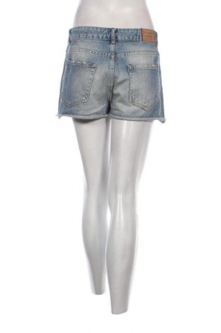Γυναικείο κοντό παντελόνι Pull&Bear, Μέγεθος M, Χρώμα Μπλέ, Τιμή 5,00 €