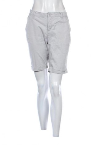 Damen Shorts Reserved, Größe L, Farbe Ecru, Preis 6,99 €