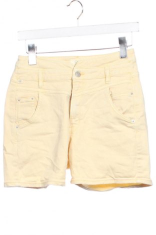 Dámské kraťasy  S.Oliver, Velikost XS, Barva Žlutá, Cena  89,00 Kč