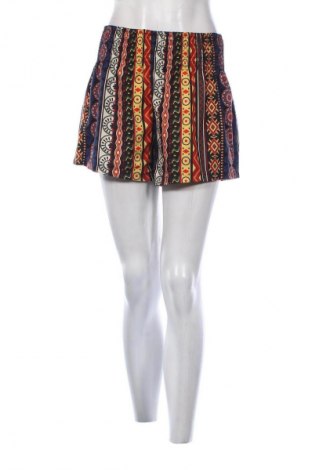 Γυναικείο κοντό παντελόνι SHEIN, Μέγεθος M, Χρώμα Πολύχρωμο, Τιμή 5,99 €