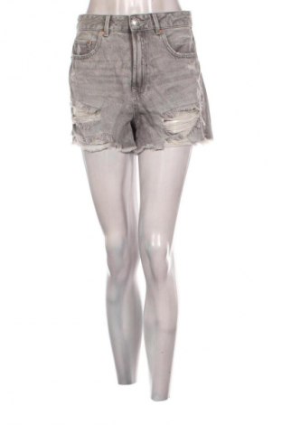 Damen Shorts Stradivarius, Größe M, Farbe Grau, Preis 11,99 €