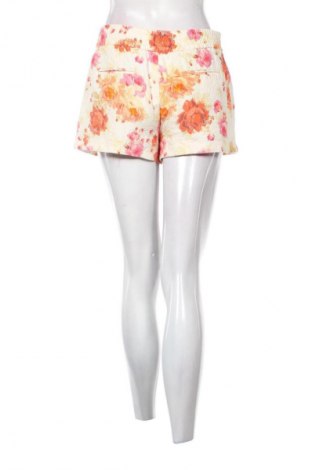 Dámske kraťasy  Zara, Veľkosť M, Farba Viacfarebná, Cena  10,30 €
