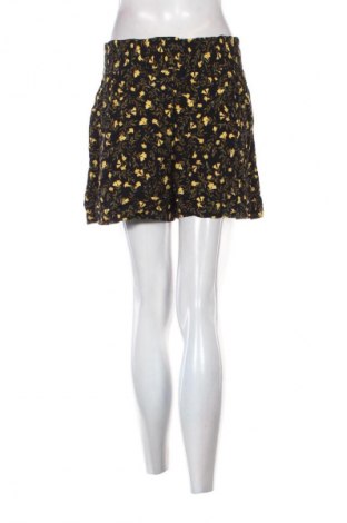 Damen Shorts Zara, Größe L, Farbe Mehrfarbig, Preis 9,99 €