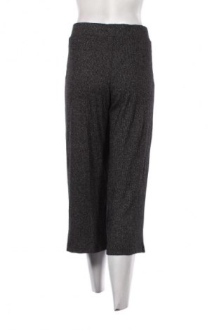 Damenhose Bershka, Größe S, Farbe Mehrfarbig, Preis 2,99 €