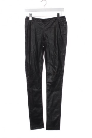 Γυναικείο παντελόνι Pieces, Μέγεθος S, Χρώμα Μαύρο, Τιμή 7,99 €
