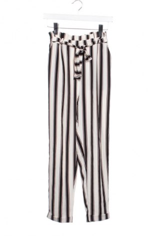 Damenhose Pull&Bear, Größe XS, Farbe Mehrfarbig, Preis 3,99 €