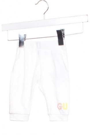 Kinderhose Guess, Größe 3-6m/ 62-68 cm, Farbe Ecru, Preis 12,99 €