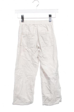 Dětské kalhoty  Zara, Velikost 7-8y/ 128-134 cm, Barva Bílá, Cena  89,00 Kč