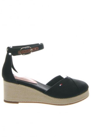 Espadrilky  Tommy Hilfiger, Veľkosť 35, Farba Čierna, Cena  57,95 €, #134427693