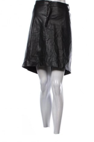 Кожена пола Kiabi, Размер 3XL, Цвят Черен, Цена 6,13 €, #134456743