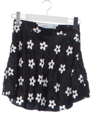 Rock Bershka, Größe XS, Farbe Mehrfarbig, Preis 6,99 €