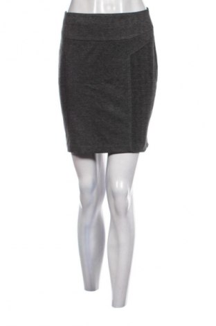 Spódnica Dika, Rozmiar S, Kolor Szary, Cena 27,99 zł