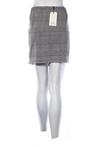 Spódnica Q/S by S.Oliver, Rozmiar L, Kolor Kolorowy, Cena 21,99 zł