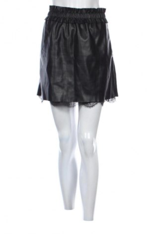 Sukně Reserved, Velikost S, Barva Černá, Cena  89,00 Kč