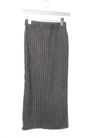 Пола SHEIN, Размер XXS, Цвят Сив, Цена 2,55 €