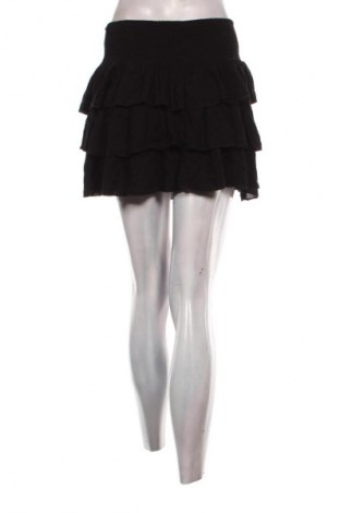 Spódnica Stradivarius, Rozmiar M, Kolor Czarny, Cena 30,99 zł