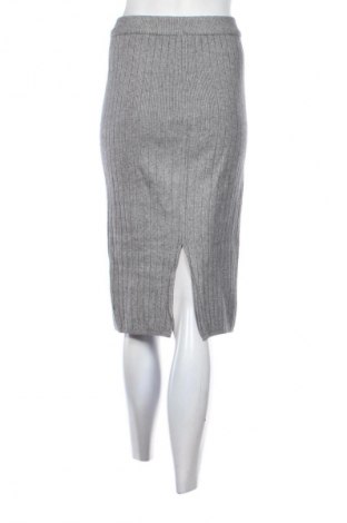 Пола Top Secret, Размер S, Цвят Сив, Цена 4,09 €