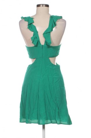 Рокля Bershka, Размер M, Цвят Зелен, Цена 11,75 €