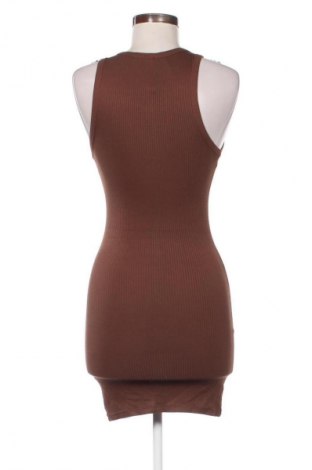 Kleid Bershka, Größe XS, Farbe Braun, Preis 13,99 €