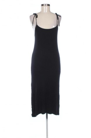 Kleid Bershka, Größe M, Farbe Schwarz, Preis 7,77 €