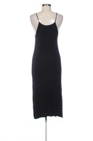 Kleid Bershka, Größe M, Farbe Schwarz, Preis 7,77 €