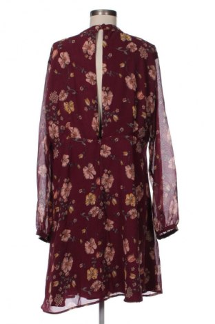 Kleid Boohoo, Größe XXL, Farbe Mehrfarbig, Preis 19,99 €