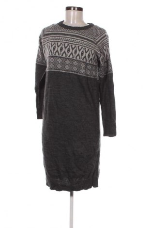 Kleid Chiaramente, Größe M, Farbe Grau, Preis 9,99 €