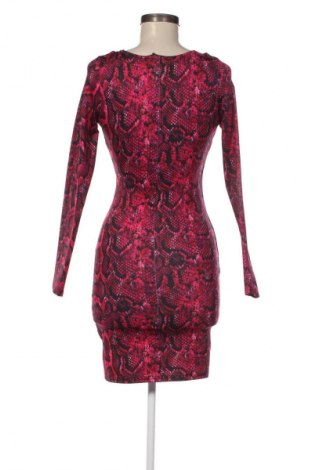 Kleid City Chic, Größe XS, Farbe Mehrfarbig, Preis 3,99 €