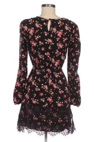 Kleid Cropp, Größe S, Farbe Mehrfarbig, Preis 8,99 €