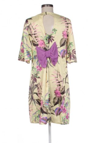 Kleid Dejavu, Größe M, Farbe Mehrfarbig, Preis 3,99 €