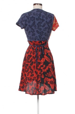 Kleid Desigual, Größe M, Farbe Mehrfarbig, Preis 41,94 €