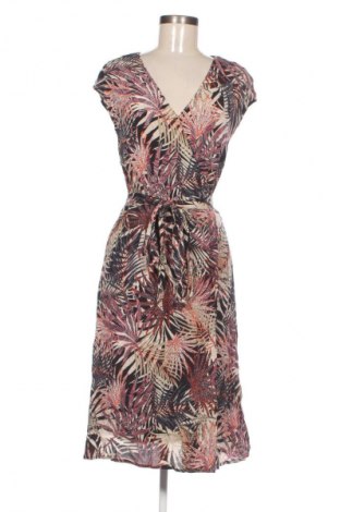 Рокля Esprit, Размер M, Цвят Многоцветен, Цена 24,03 €