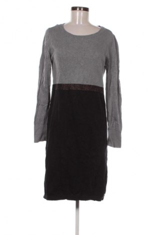 Рокля Esprit, Размер M, Цвят Многоцветен, Цена 13,80 €