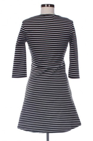 Šaty  Fb Sister, Velikost M, Barva Vícebarevné, Cena  79,00 Kč