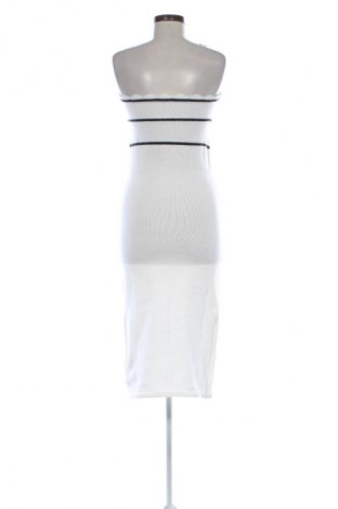 Φόρεμα Forever 21, Μέγεθος S, Χρώμα Λευκό, Τιμή 7,99 €