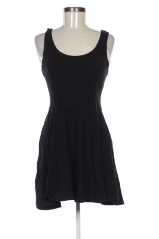 Šaty  H&M Divided, Velikost L, Barva Černá, Cena  309,00 Kč