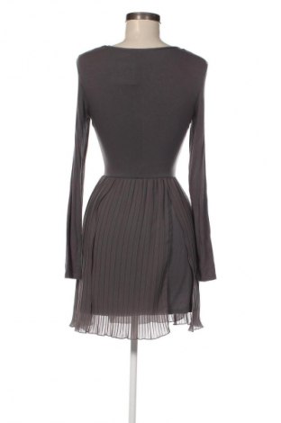 Рокля Intimissimi, Размер XS, Цвят Сив, Цена 3,57 €