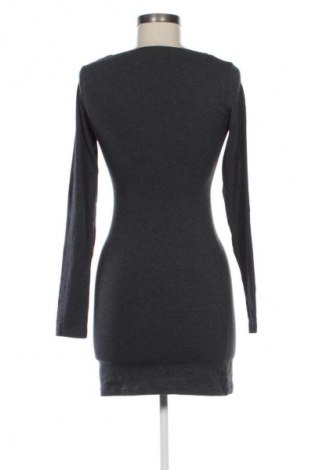Kleid Modstrom, Größe S, Farbe Grau, Preis 10,99 €